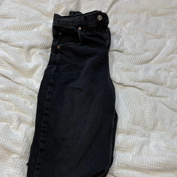 Urban Outfitters Women's Dark Wash Boyfriend Jeans - Picture 6 of 6